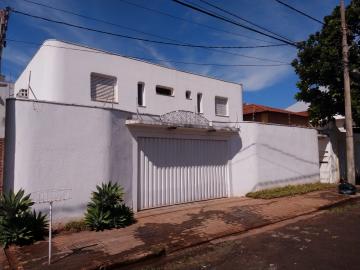 Alugar Casa / Padrão em Ribeirão Preto. apenas R$ 4.900,00